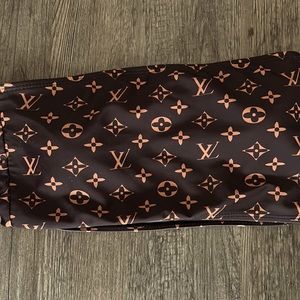 Louis v bikini